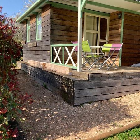 Bungalow "Les Randonneurs" Lacapelle-Marival Екстериор снимка